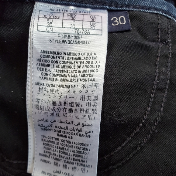 Dark Wash Guess Jean's - Picture 5 of 5